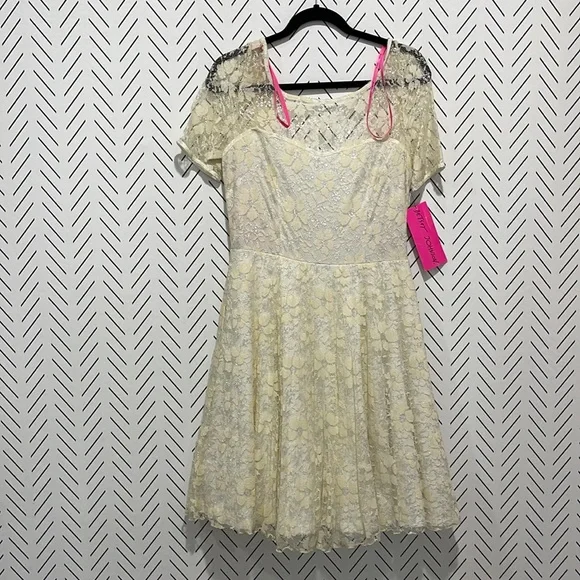 Betsey Johnson | Dresses | Betsey Johnson Vintage Style Ivory Lace Dress  Pinup 5s | Poshmark